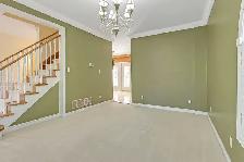 Luxury 4 BR Detached House for Rent in Prime Location Newmarket - Photo 3