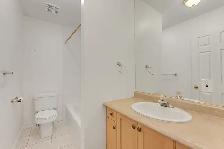 Luxury 4 BR Detached House for Rent in Prime Location Newmarket - Photo 7