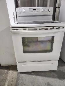 Cuisinière 30po Blanche vitrocéramique | 970-689022 - Kenmore