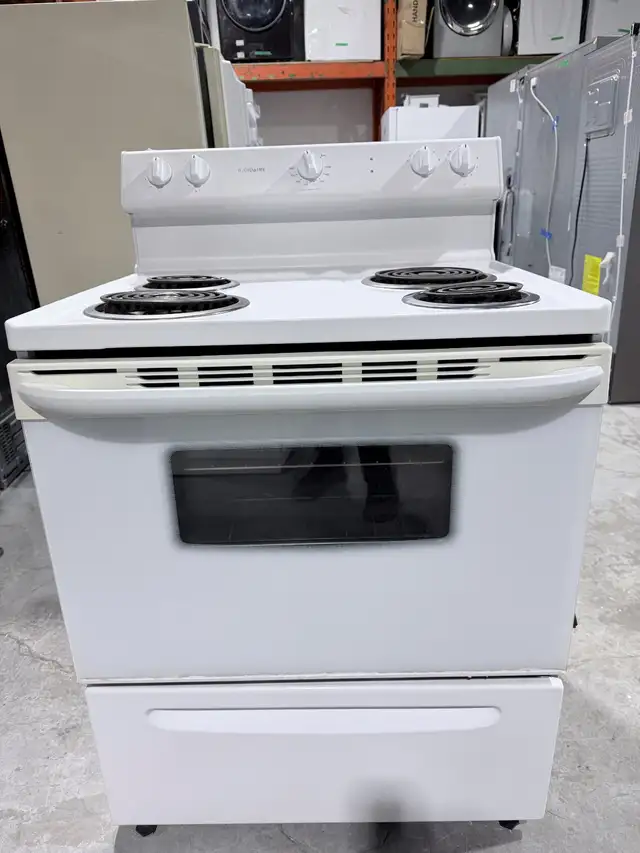 Cuisinière 30po Blanche | CFEF3005LWE