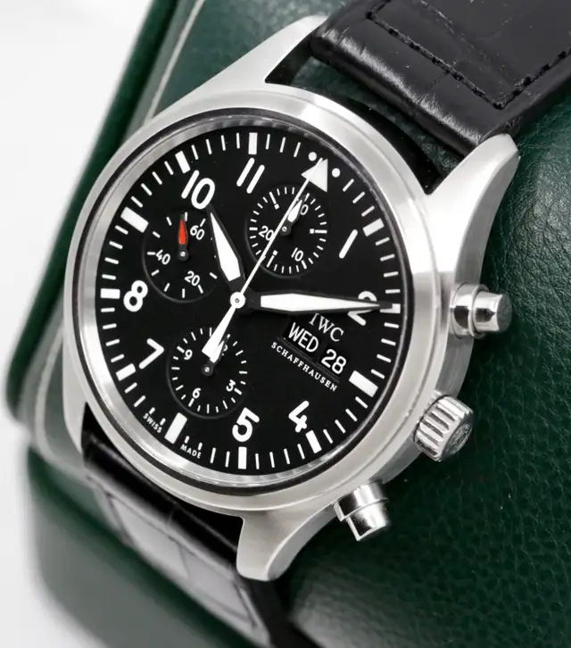Iwc Schaffhausen 40mm day date, chronographe with box $7000