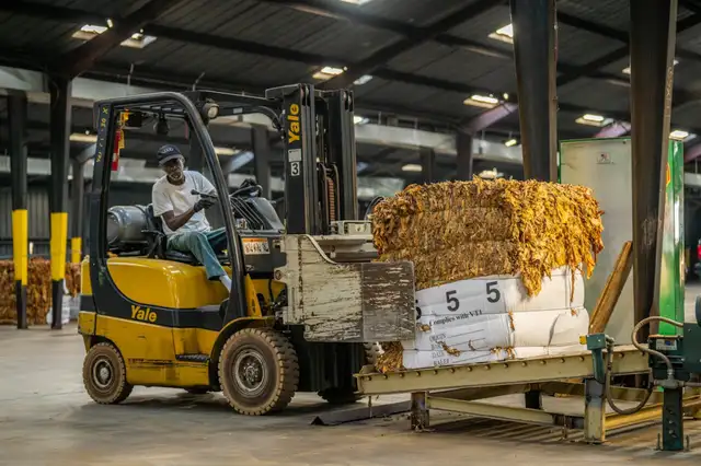 HIRING: Forklift   Machine Operator
