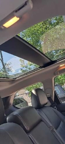 2013 Pathfinder Platinum 7 Passenger - Photo 7