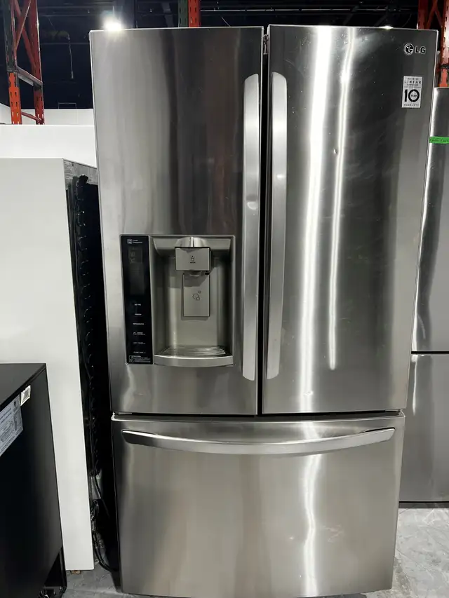 Réfrigérateur 3-portes congélateur inferieur 36po inox | LFX2896
