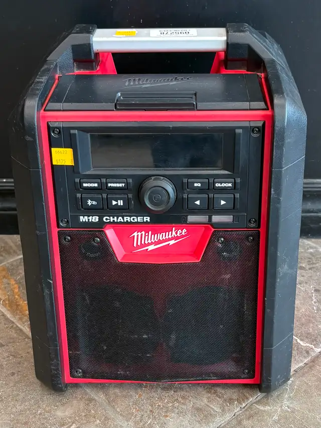 Milwaukee 2792-20 Bluetooth Jobsite Radio