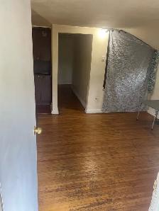 2 Bed Rooms on Top floor - Photo 8