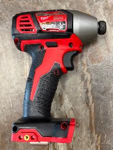 Cordless Milwaukee 2656-20 1/4' Hex Impact Drill - Photo 2