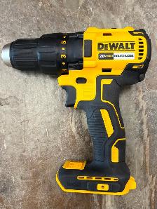 Cordless Dewalt DCD777 Drill