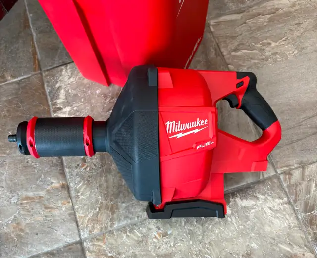 NEW Milwaukee Cordless Drain Snake Kit with Battery & Charger