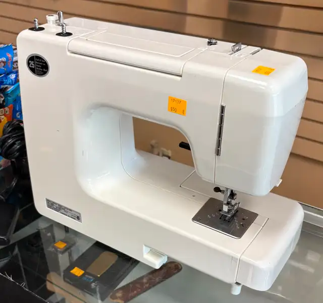 Singer 385 12908 Portable Home Sewing Machine with Pedal & Power