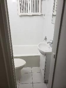 Bachelor apartment available in Little Italy - Photo 5