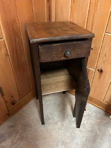 Petite table d’entrée en bois. Vide poche - Photo 3