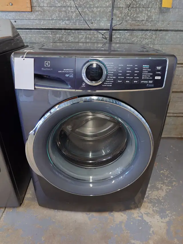 Electrolux '27' Titanium Front Load Washer on Sale‼️