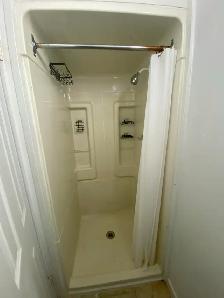 Studio Bachelor Apartment in Durand Neighbourhood - Photo 5