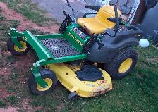 John Deere Z425 Zero Turn Mower