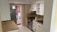 Woodbine Ave. & Danforth Avenue house for $2500 - Photo 8
