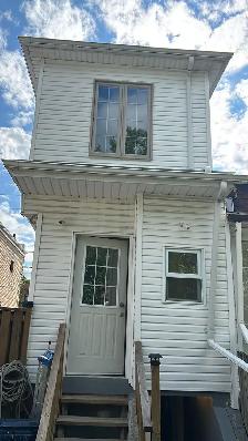 Woodbine Ave. & Danforth Avenue house for $2500 - Photo 17