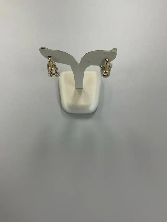 18k gold earrings 8.66g  with diamonds