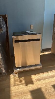 Kenmore "24" Stainless Steel Built in Dishwasher