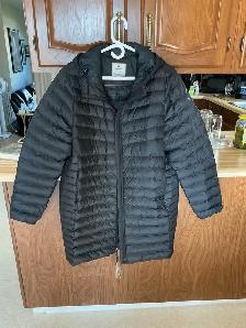 woman’s 3/4 length coat. $75 - Photo 3