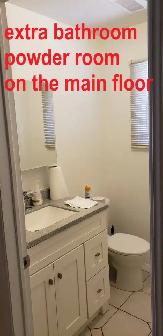 Rooms for rent in Mississauga/Oakville Border $950- single only - Photo 8