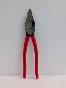 (B2320) Knipex 09 01 240 Pliers EACH