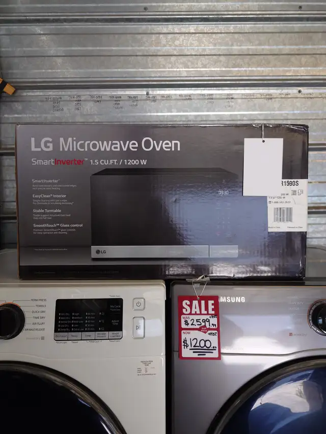 LG '21' Stainless Steel Countertop Microwave on Sale‼️