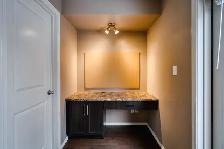 STUNNING 3 BED 1.5 BATH TOWNHOUSE - Lorette - Photo 7