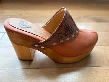John Fluevog Women's Clogs - Photo 2