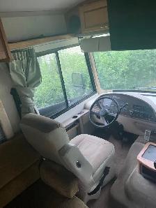 1998 Fleetwood Southwind Storm RV - Photo 4