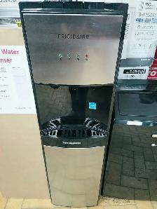 Machine a eau stainless