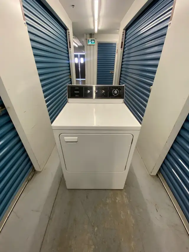 MOFFAT ELECTRIC DRYER