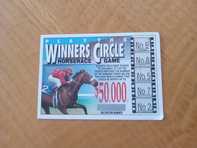 Carte Vintage winners circle horserace game (270726-379)