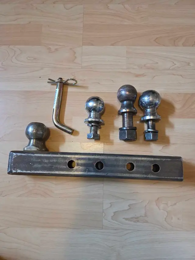 2×2' ball hitch c/w 4 balls 1 7/8' & 2'
