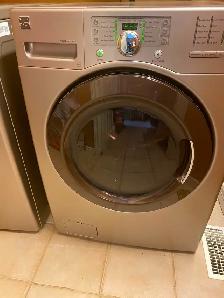Kenmore Washer/ Electric Dryer Set - Photo 5