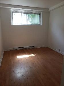 La Salle - 3-1/2 Sous Sol Apartment for Rent - Photo 3
