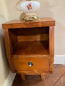 End table .Compact size