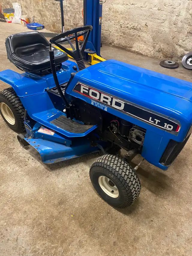 Ford lawnmower