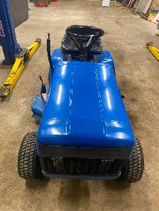 Ford lawnmower - Photo 2