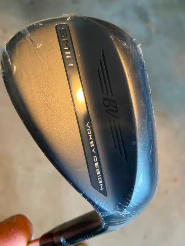 Titleist Vokey SM10  RH  56
