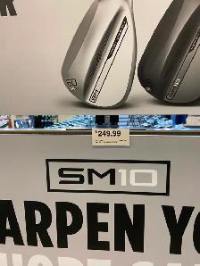 Titleist Vokey SM10  RH  56 - Photo 2