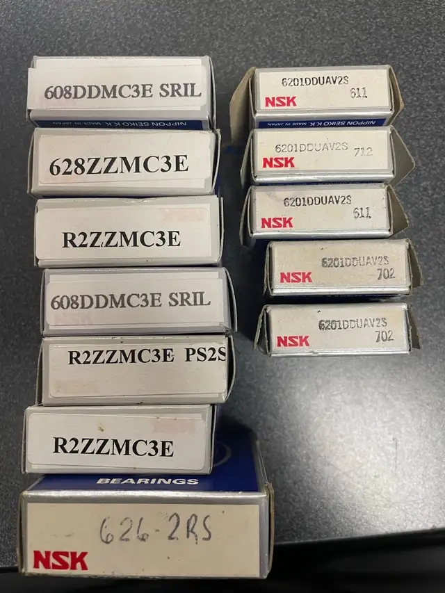 NOS bearing lot 180 pieces