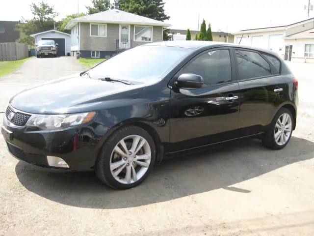 2011 KIA FORTE SX Hatchback