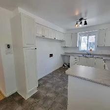 Superb Very Bright and Freshly Renovated 4½ in Longueuil. - Photo 2
