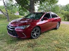 2017 Toyota Camry XSE - Photo 2