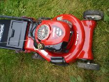 CRAFTSMAN 21inch Self-Propelled gas   Lawnmower. - Photo 2