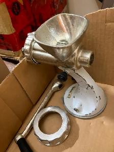 Free Metal Food Grinders - Photo 2