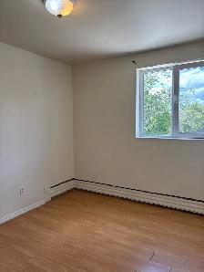 2 Bed Apartment in Richmond Hill for Rent - Photo 2