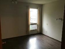 Townhouse for rent in Lakeview - Photo 3