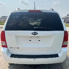 2014 Kia Sedona LX, Safetied - Photo 4